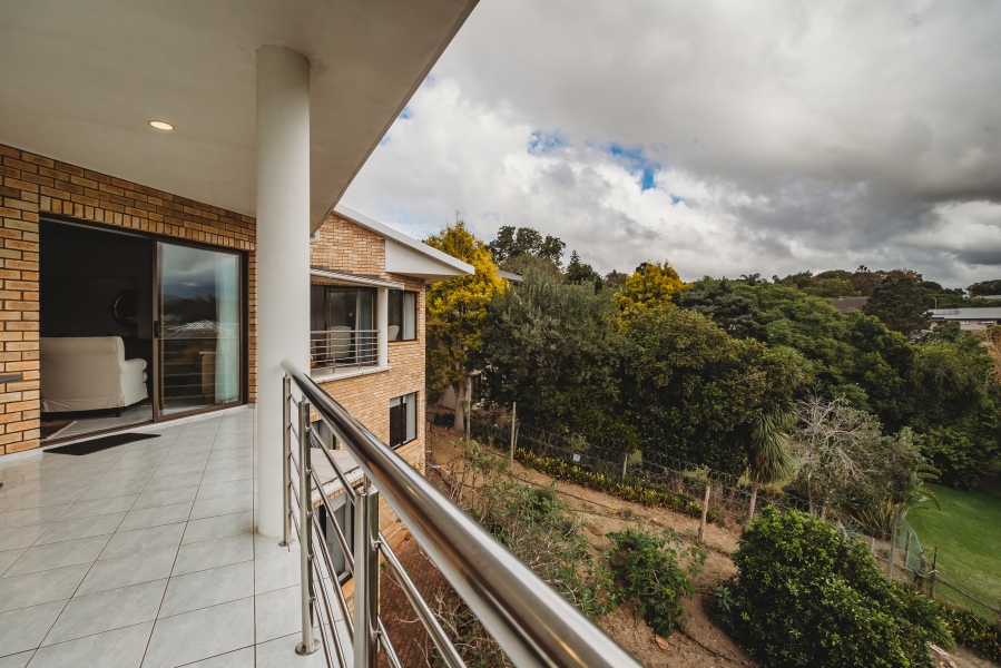 4 Bedroom Property for Sale in Bergsig Western Cape